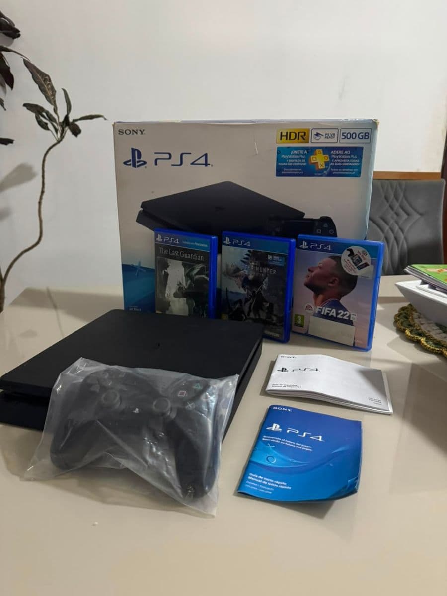PS4 SLIM 1TB
